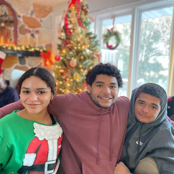 Meet your Posher, Darcey - Picture 2 of 12